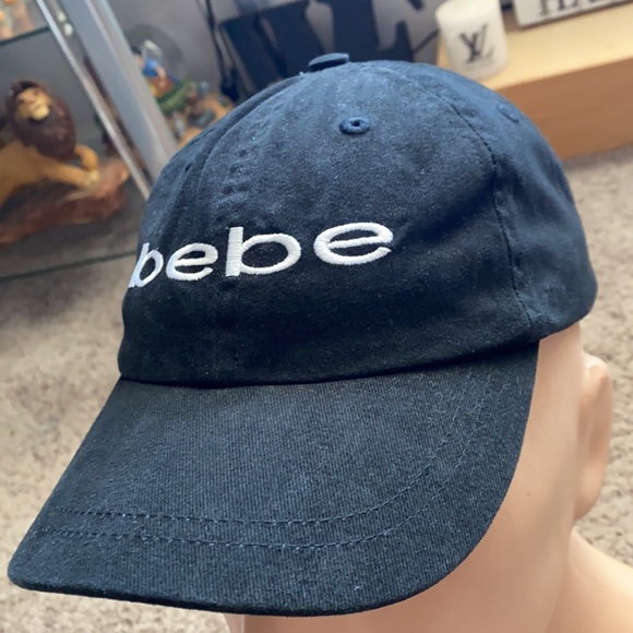 Bebe hat 🧢 - Picture 4 of 13